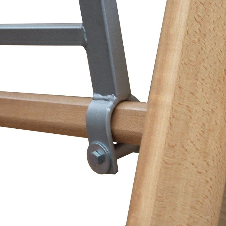 Adjustable pull-up bar to attach to the Swedish wall bar