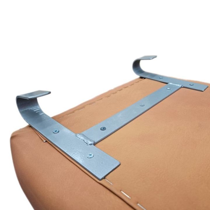 Curved back rest that can be attached to the Swedish backrest