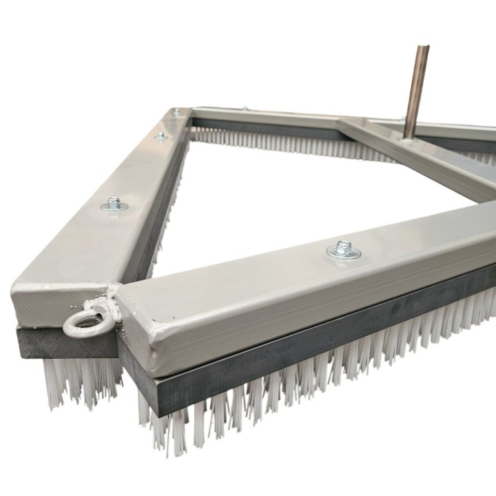 Triangular Brush for Maintenance of Synthetic Grass Fields