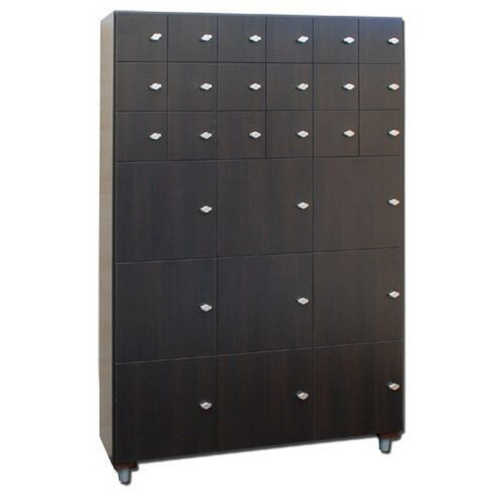 Gym locker with 27 doors (18 plus 9 boxes)