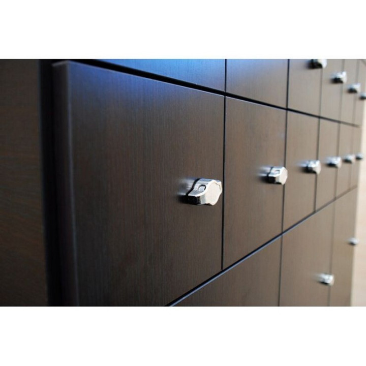 Gym locker with 27 doors (18 plus 9 boxes)