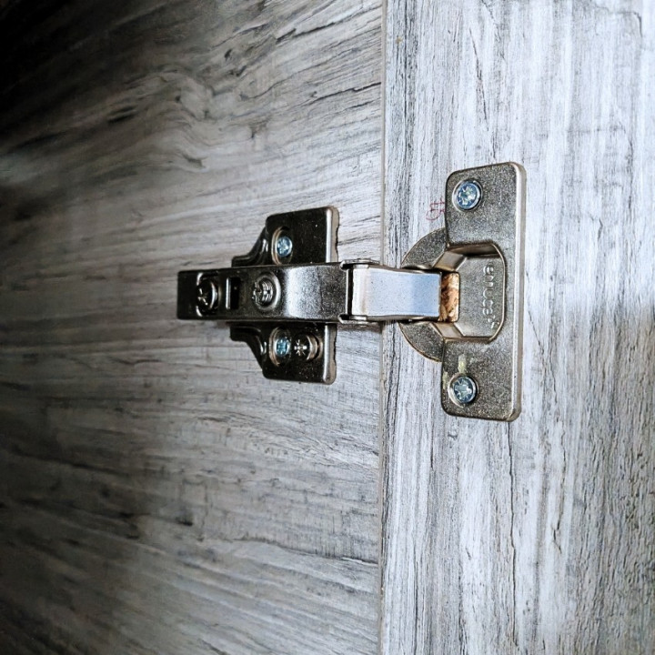 Gym locker with 9 overlapping doors