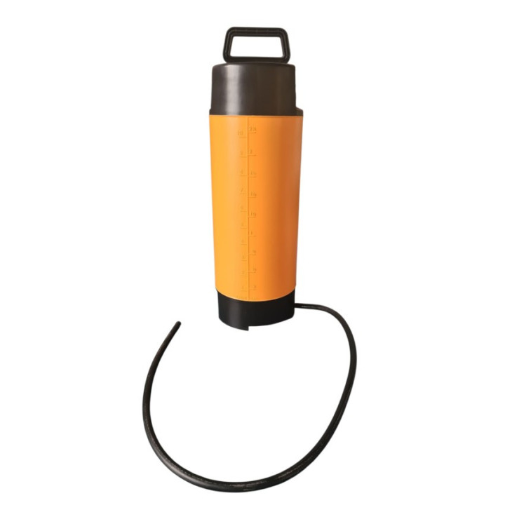 Replacement tank for eco-painted field marking trolley