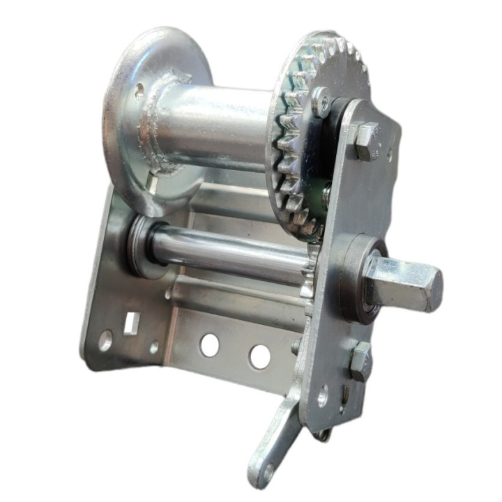 Galvanized steel net tightening winch for beach volleyball and beach tennis systems