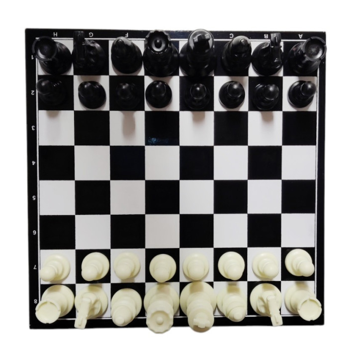 Wooden chessboard complete with tournament chess