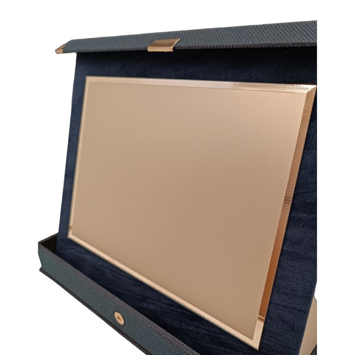 Targa in alluminio color argento cm 18 x 13