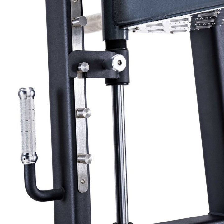 Vertical Leg Press Diamond Plate Loaded