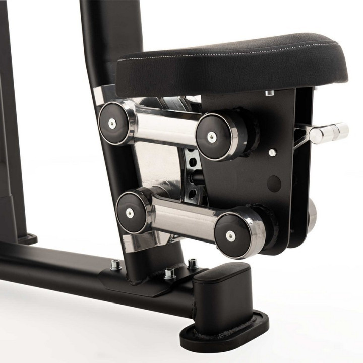 Pectoral Fly - Rear Deltoid Diamond Series 550